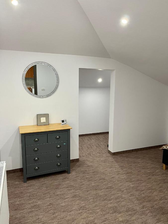 Cozy Apartament With 2Rooms Timisoara Esterno foto